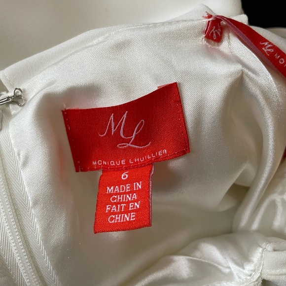 Monique Lhuillier white jumpsuit, size 6 - Picture 8 of 9